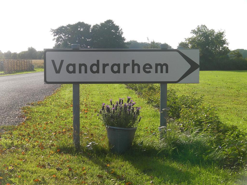 Bjoerkaengs Vandrarhem Tvååker Eksteriør bilde